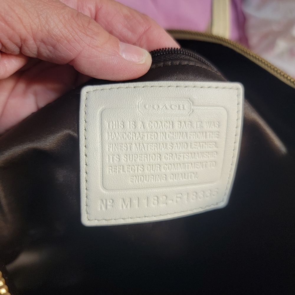 Coach shoulder bag 13x12x4 - Picture 5 of 16